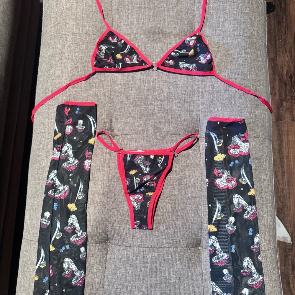 Black and Red mushrooms lingerie Set